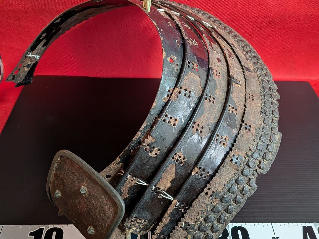 戦国武士時代本歌四百年前頃当時物兜シコロ残骸品凄まじい姿景色稀少レアコレクション