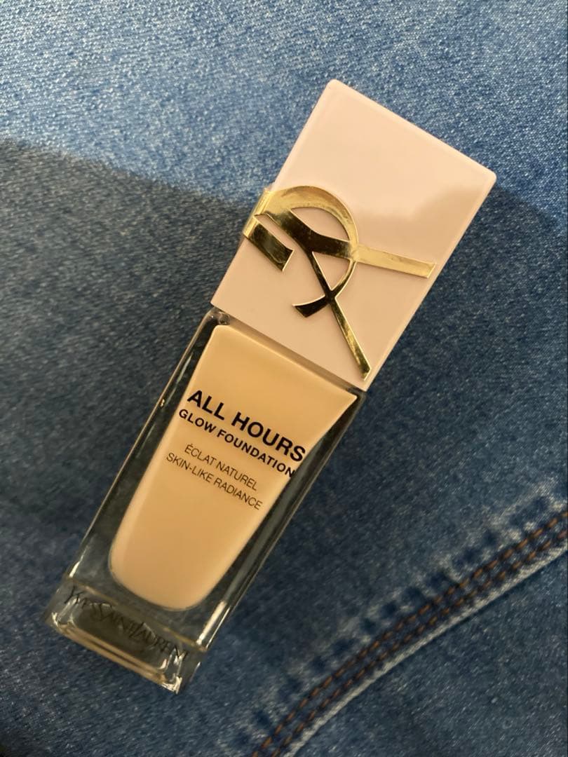 【YSL】イヴサンローラン　オールアワーズリキッド グロウ LC1