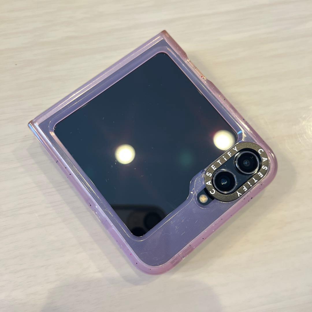 Z Flip5 256GB クリーム SIMフリー 韓国版 折り目表示不良あり
