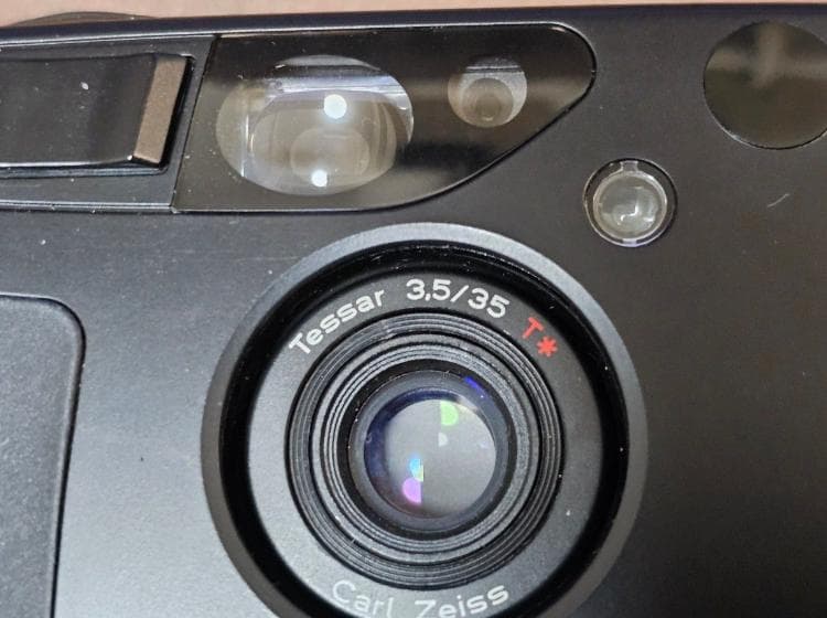 【訳あり】YASHICA T4 super D Carl Zeiss ケース付き
