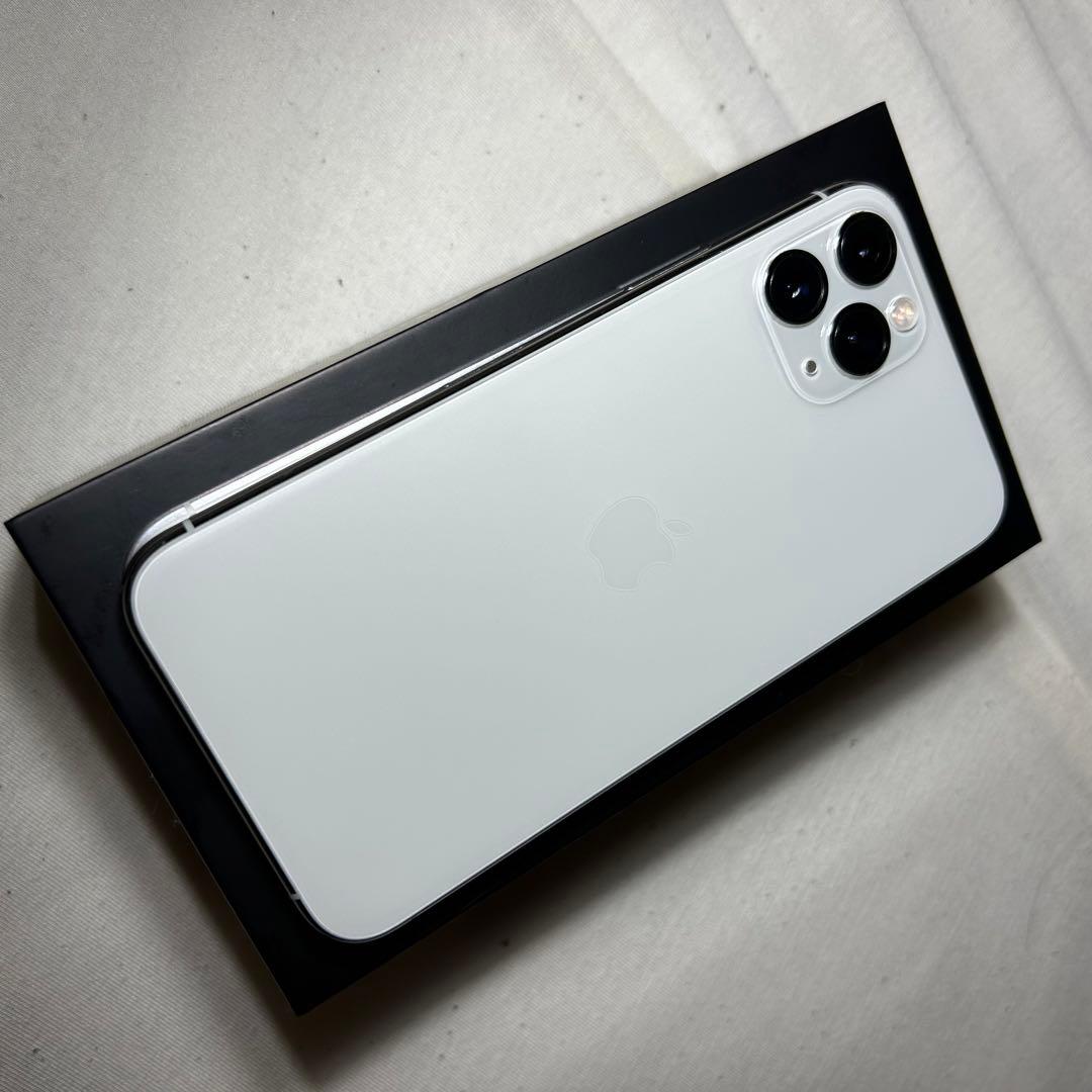 iPhone 11 Pro シルバー 64 GB SIMフリー