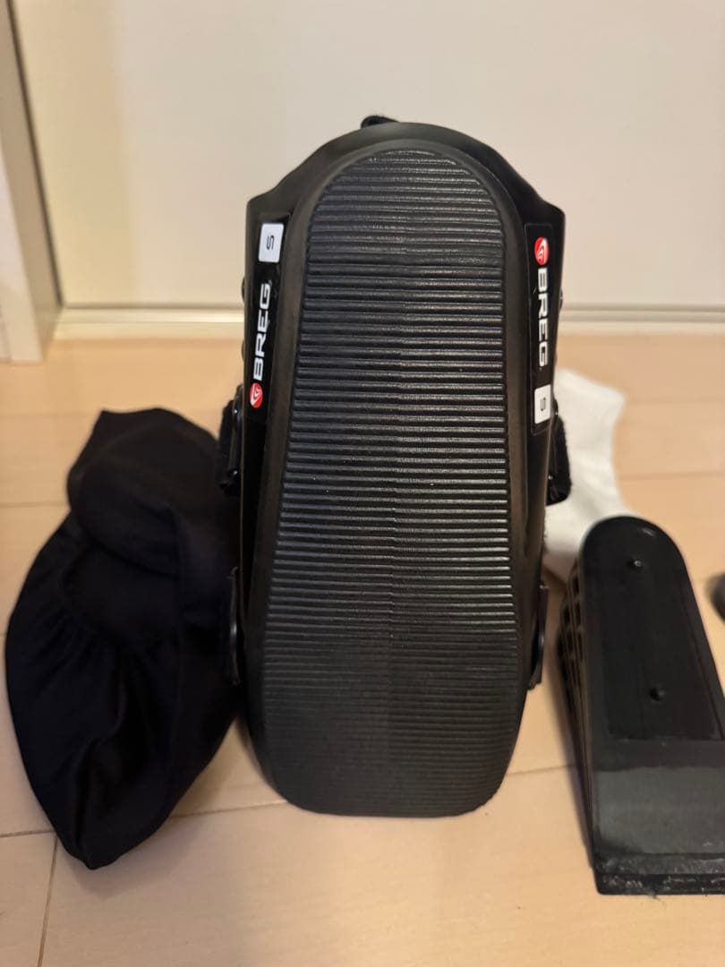 アキレス腱装具　Sサイズ 黒　カバー　靴下付き 右足