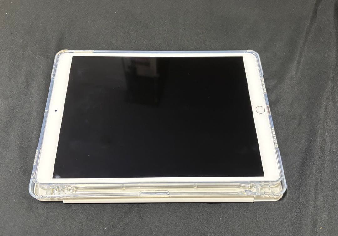 iPad Air 第三世代 Wi-Fi 64GB シルバー ケース付