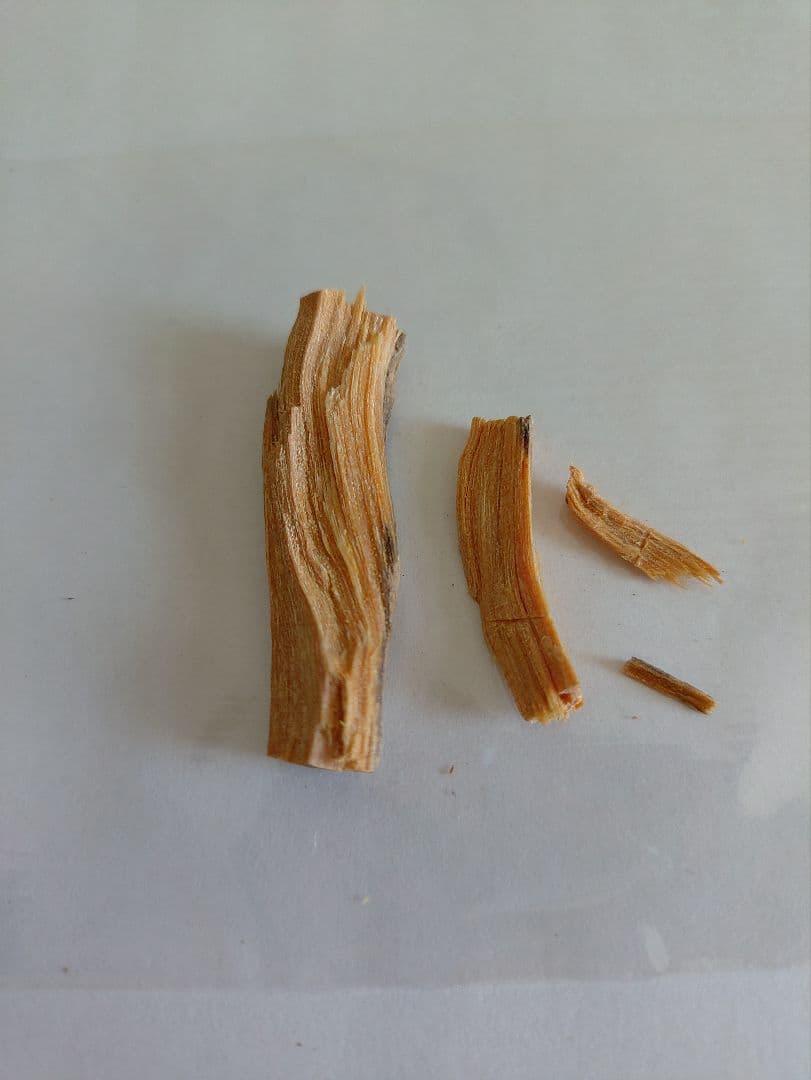 古渡命銘木　寸門多羅　1.57g 1点物 沈香　香木　お香 [花二 寸門多羅]
