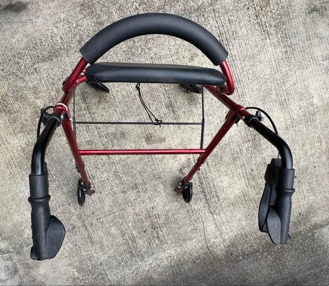 歩行器 メーカー ''Healthmeans walker''