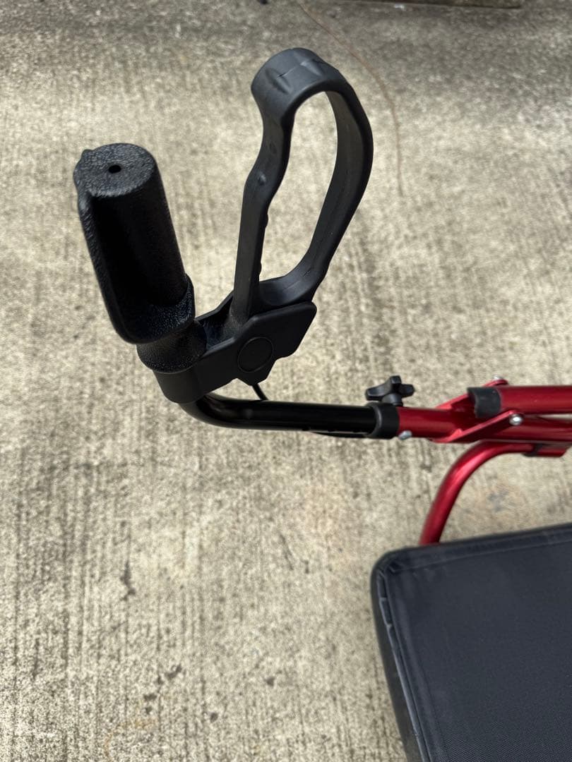 歩行器 メーカー ''Healthmeans walker''
