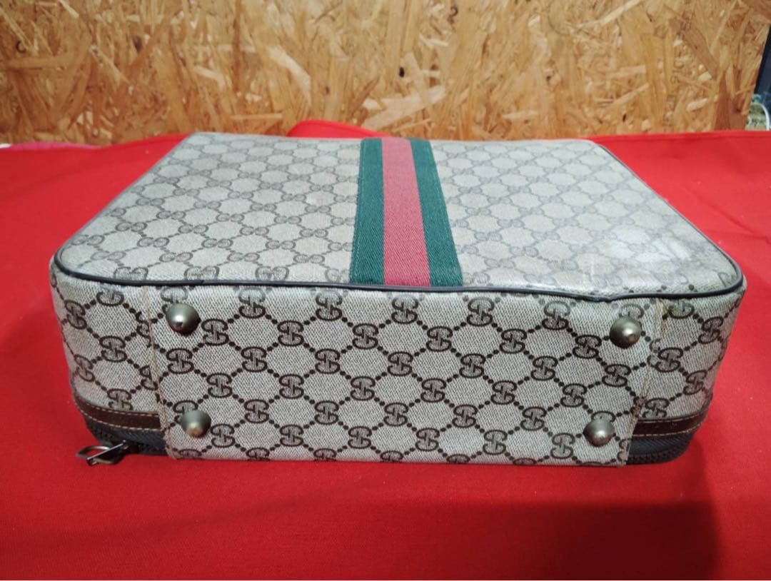 グッチ オリベッティ コラボ タイプライター レッテラ32 GUCCI レア
