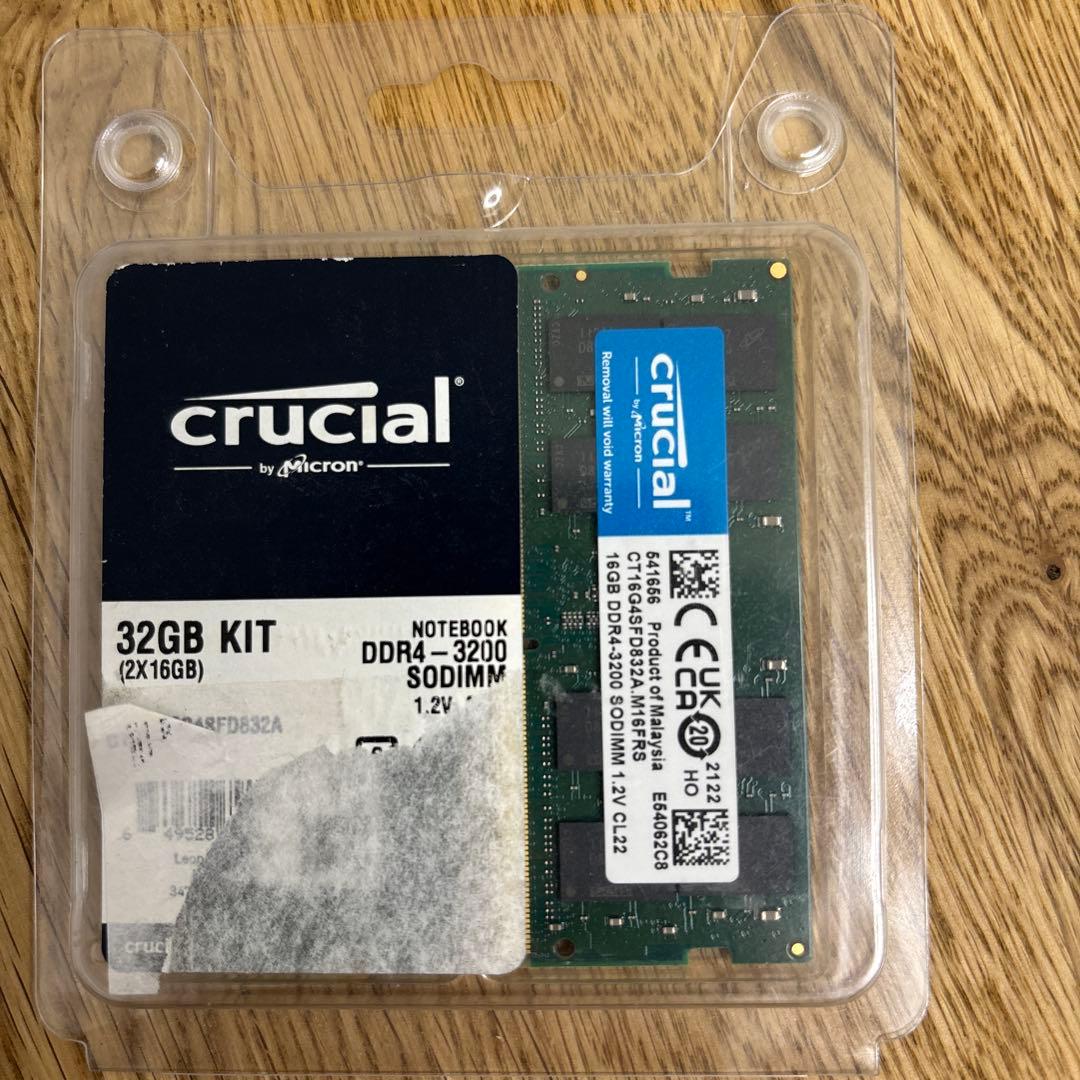 ほぼ未使用 Crucial CT2K16G4SFD832A 16GB×2枚