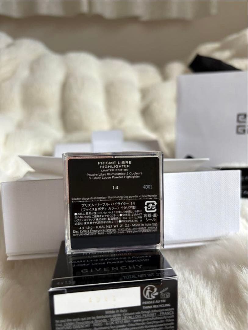 GIVENCHY ハイライター