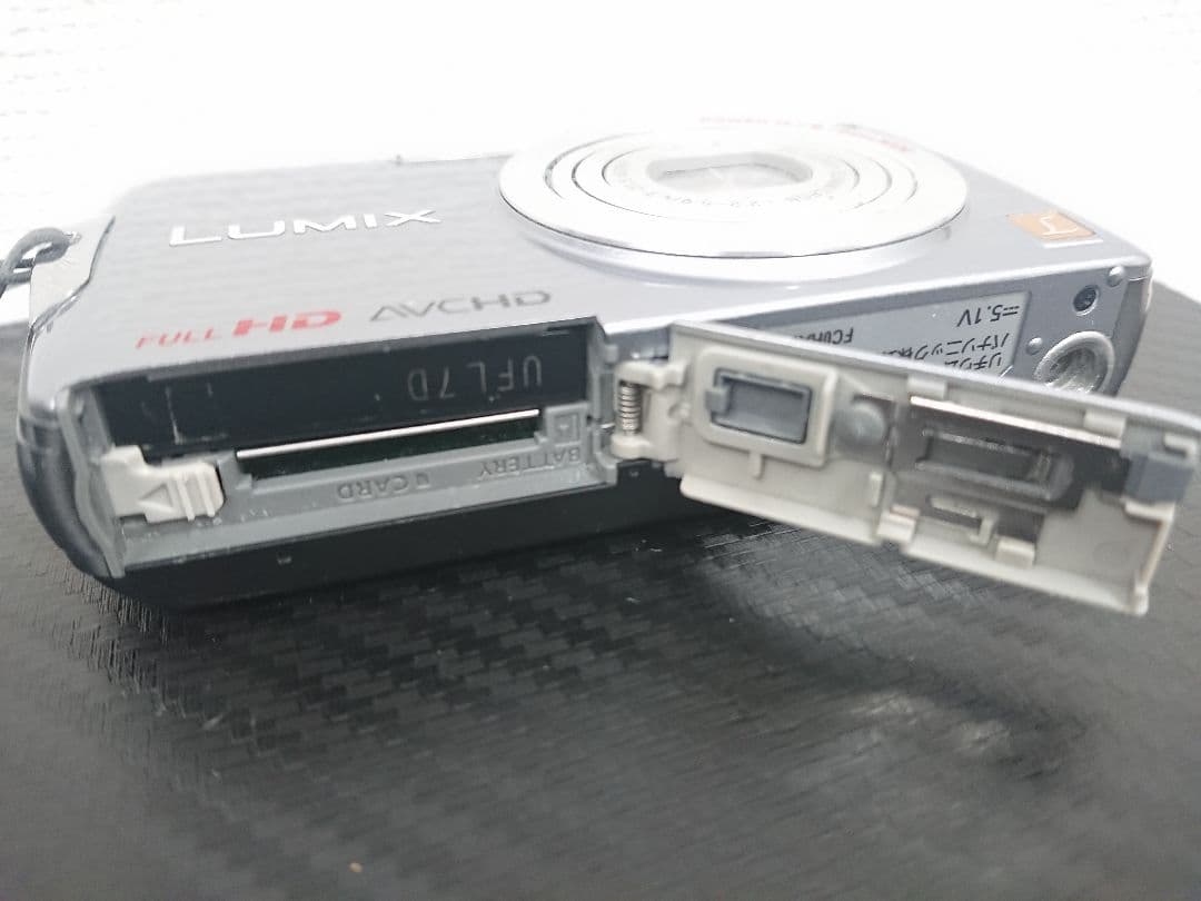 B【通電確認済】 LUMIX DMC-FX700 デジタルカメラ パナソニック