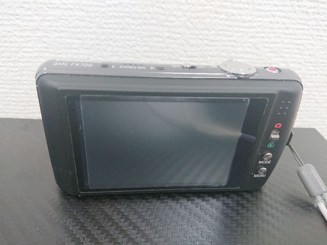 B【通電確認済】 LUMIX DMC-FX700 デジタルカメラ パナソニック