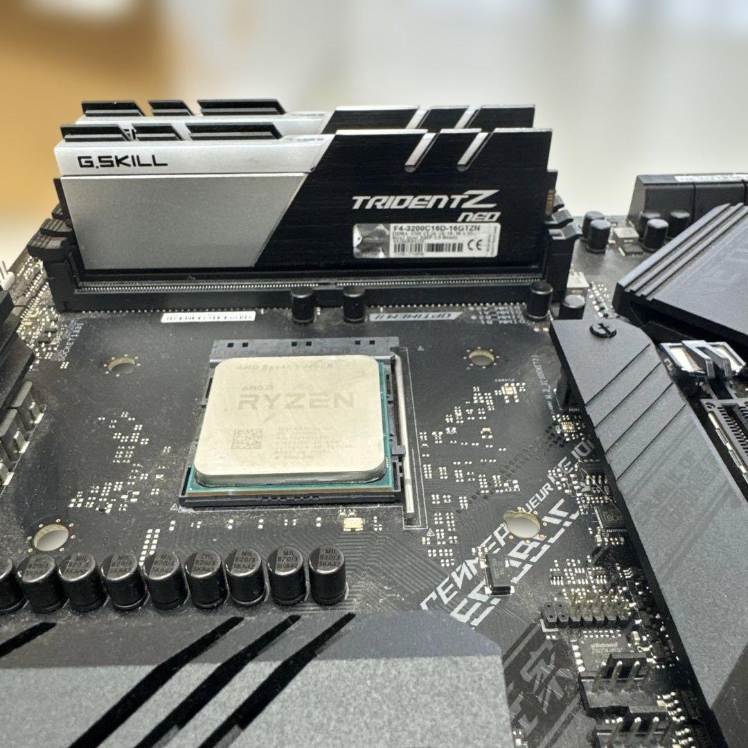 ROG STRIX X570 マザーボード AM4