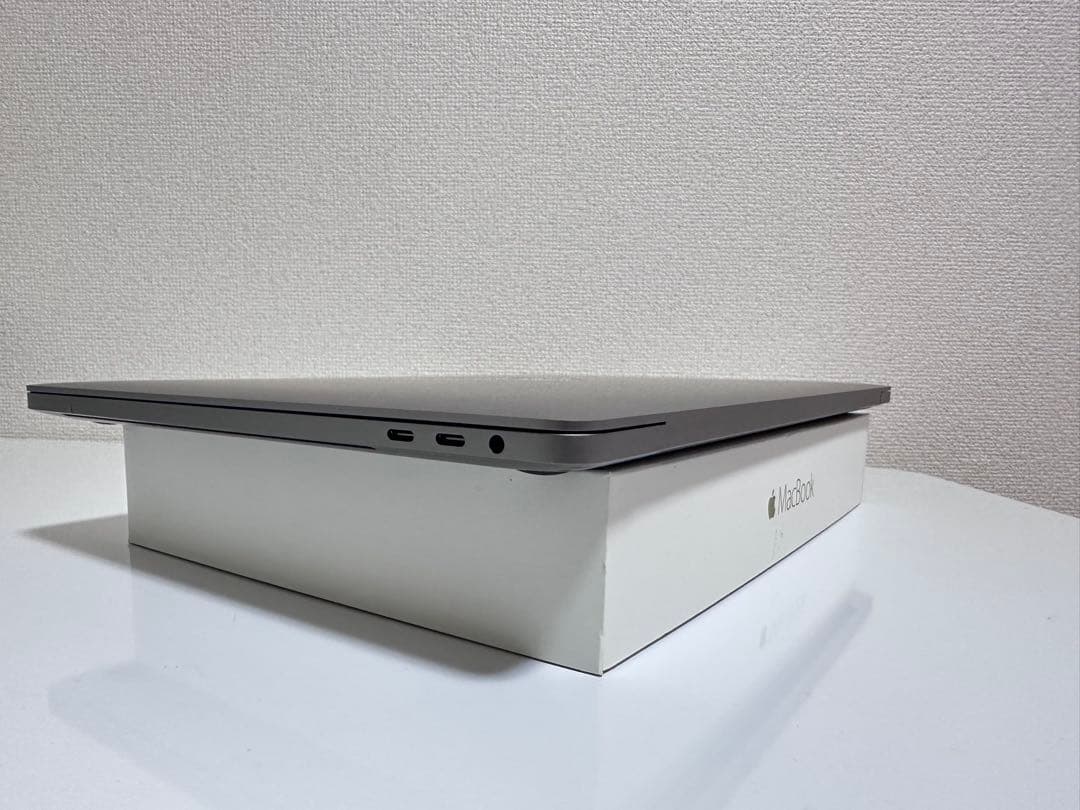 MacBookPro i7 2019 SSD512GBメモリ16GB