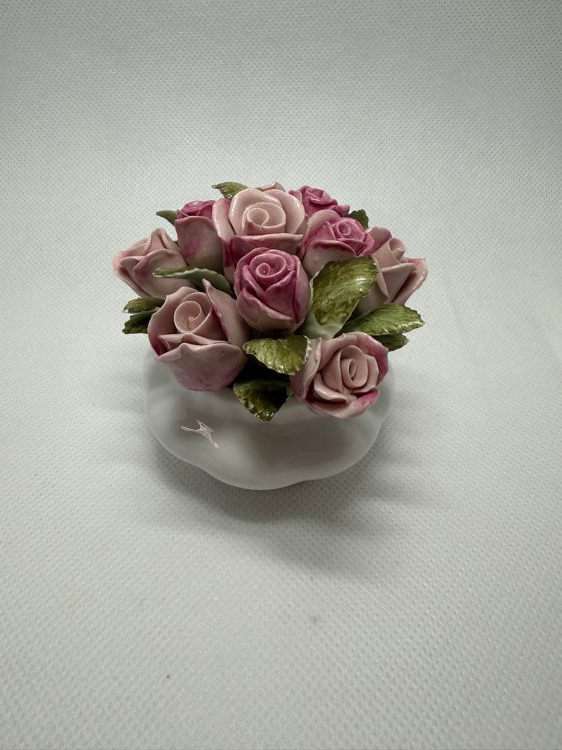 ヴィンテージ　ロイヤルアルバート　美しい薔薇　陶花　イギリス　英国　バラ　陶器