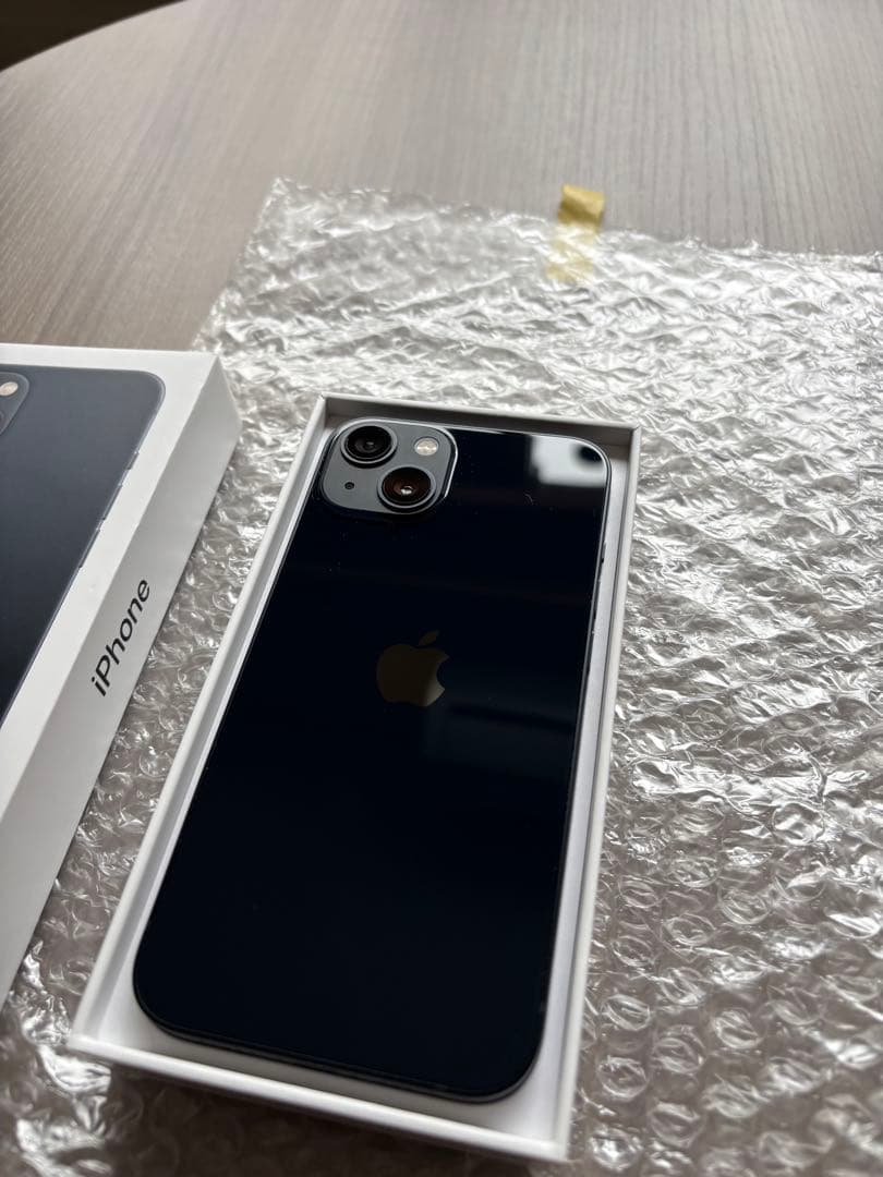 超美品 iPhone13 「バッテリー84%」128GB SIMフリー ブラック