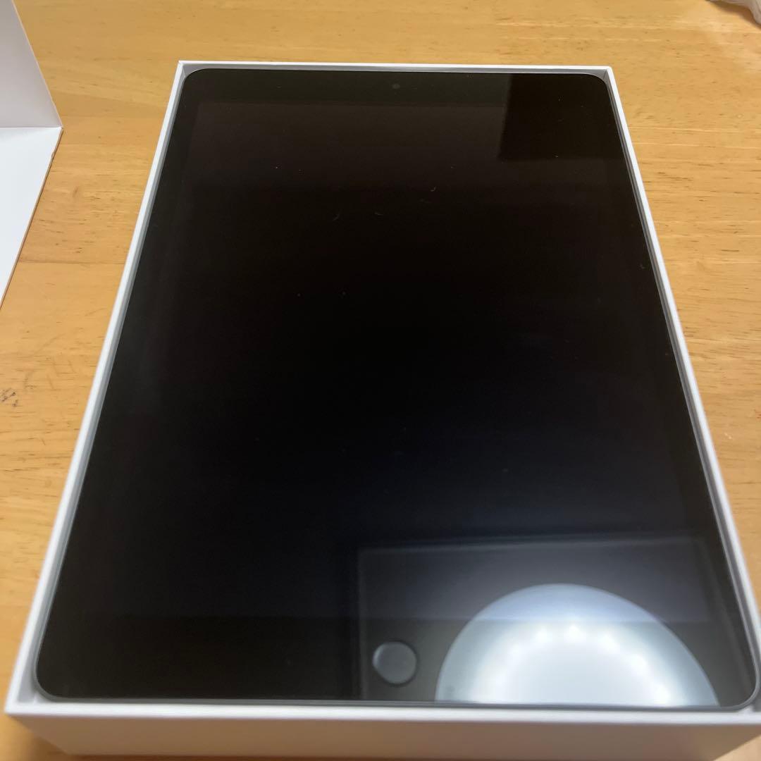 iPad (第9世代) Wi-Fi 64GB 本体は美品　初期化済み