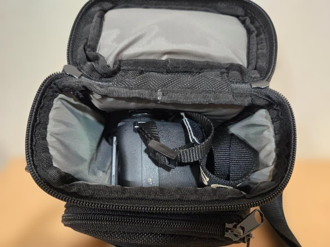 SONY Cyber-shot DSC-HX100V ★カメラバッグ付