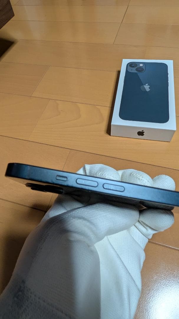 Apple iPhone 13 ブラック 本体　simフリー