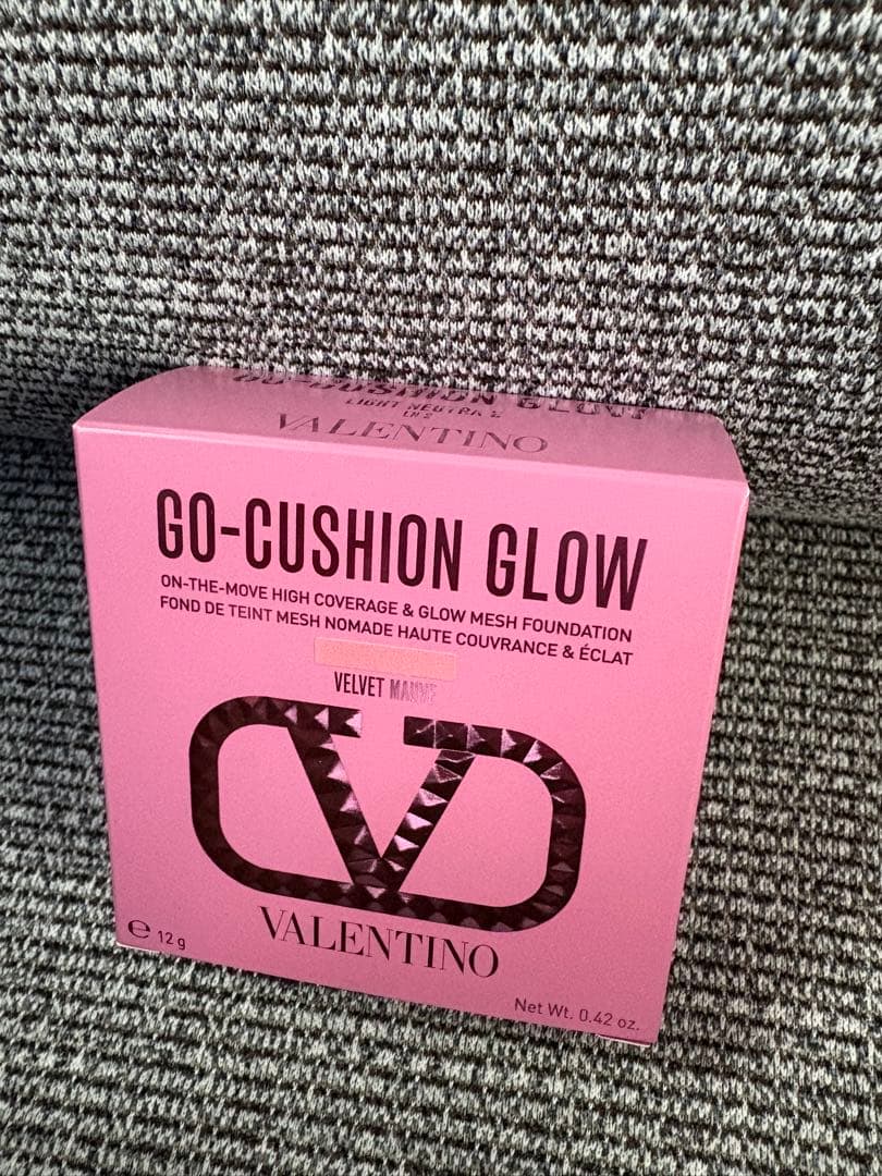 VALENTINO クッショングロウ　ベルベットモーブ