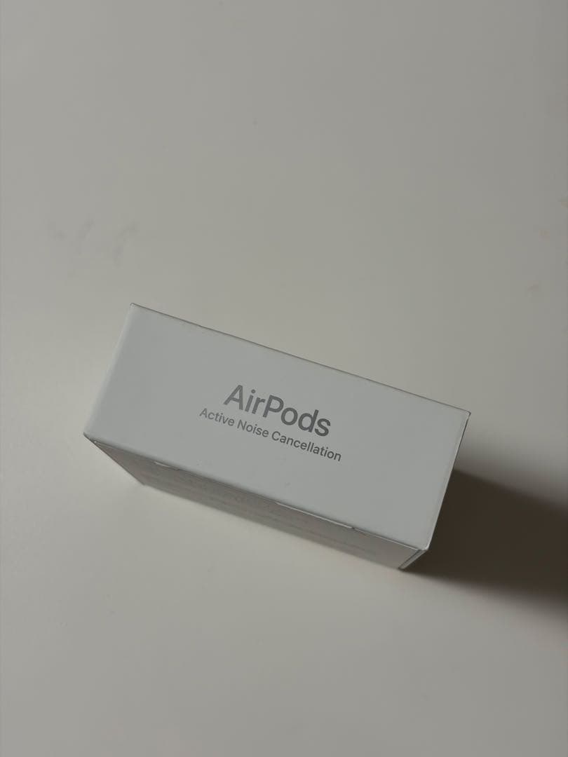 E*n様 【超美品】Apple AirPods 4 アクティブノイズキャンセリン