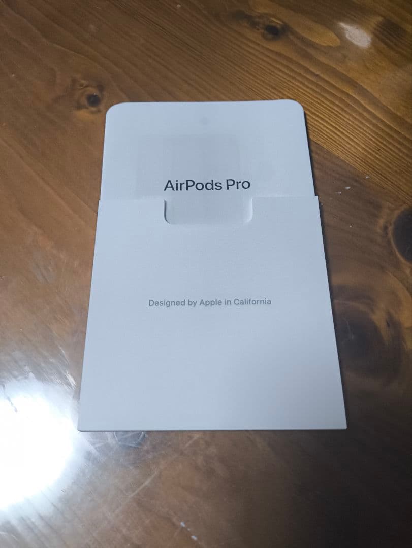 美品　AirPods Pro 2 本体 充電ケース付き ホワイト