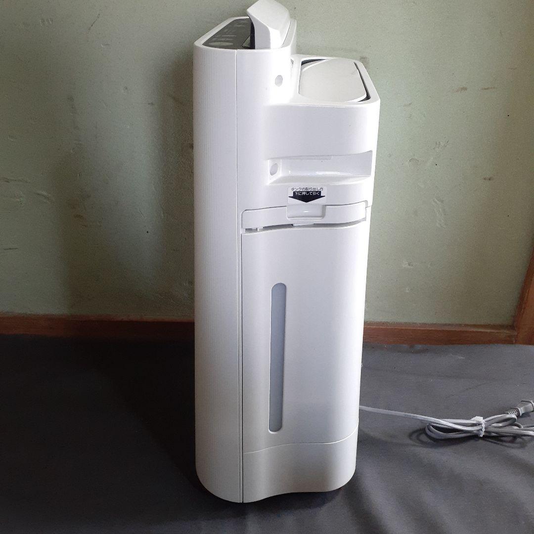 シャープ　加湿空気清浄機　KC-L50-W