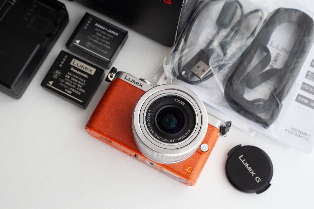 Panasonic LUMIX DMC-GM1K オレンジ