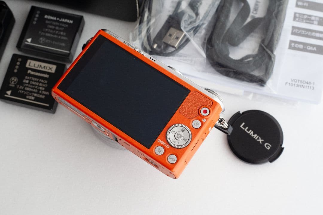 Panasonic LUMIX DMC-GM1K オレンジ