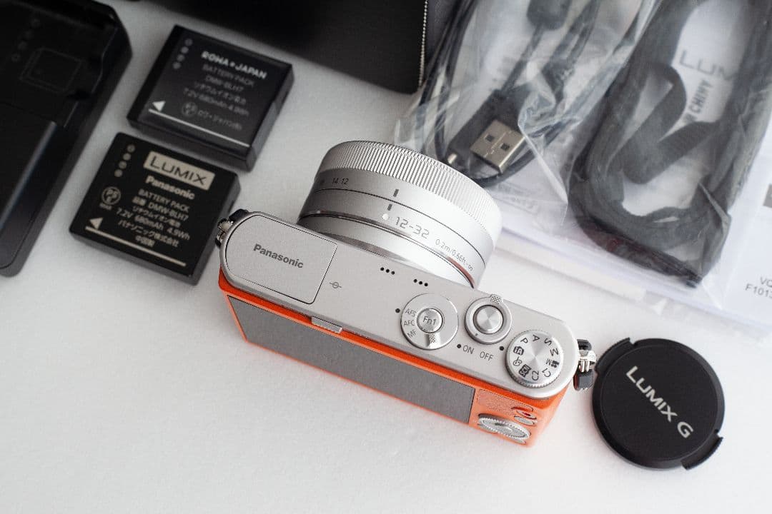 Panasonic LUMIX DMC-GM1K オレンジ