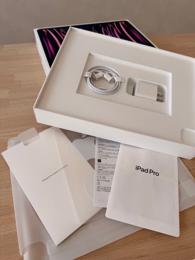 B*u様 iPad Pro 12.9 第6世代 512GB + Apple Pe
