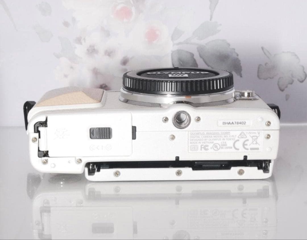 可愛らしいデザインが大人気☆Wi-Fi機能搭載♪オリンパス E-PL7