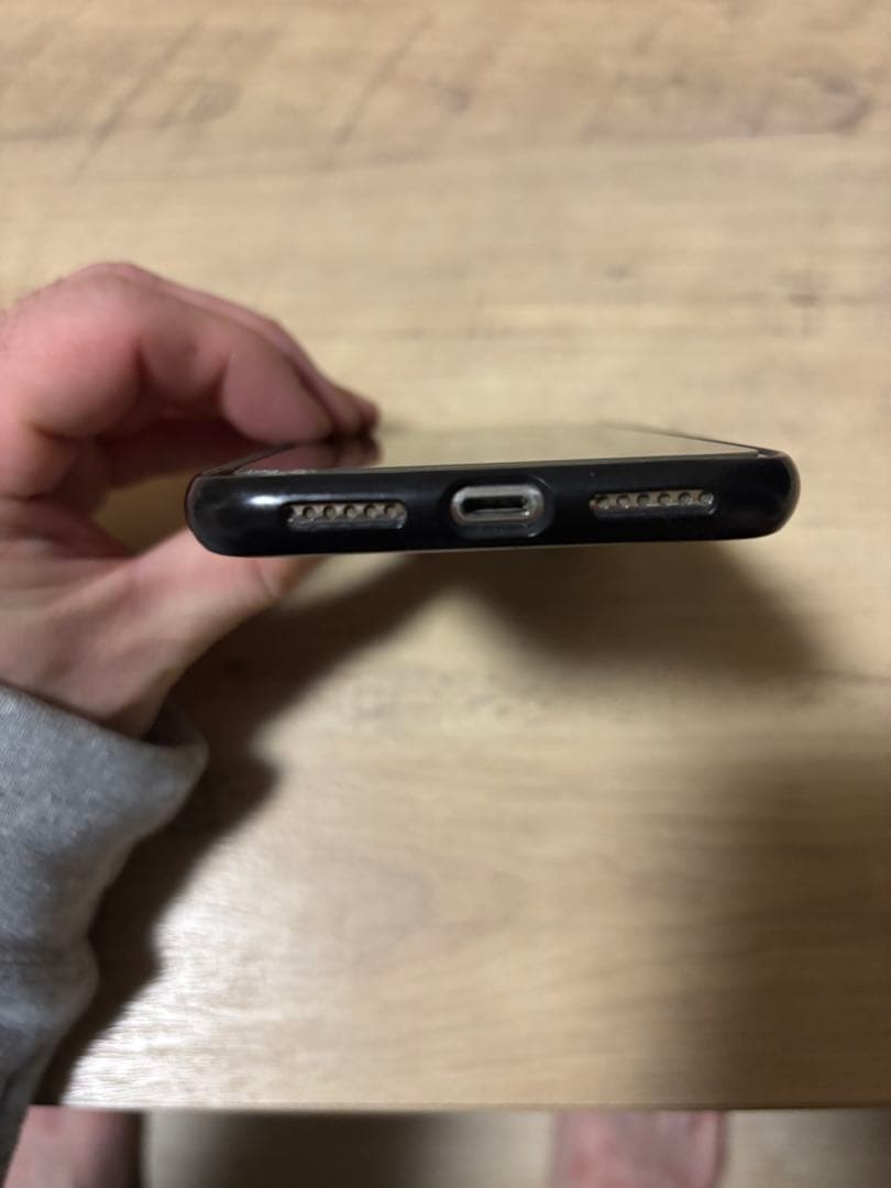 Apple iPhone X シルバー ケース付き