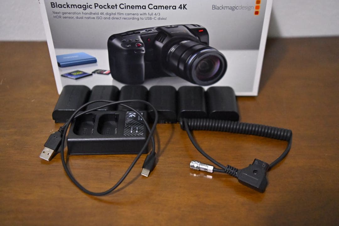 ブラックマジックシネマカメラ4K 本体　多数おまけ付き