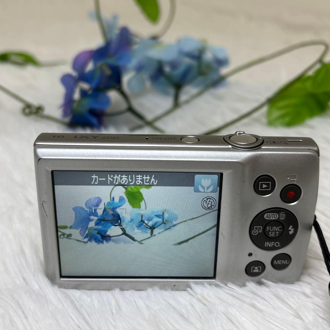 Canon カメラ　IXY 200 PC2333 充電器 コンデジ　動作品