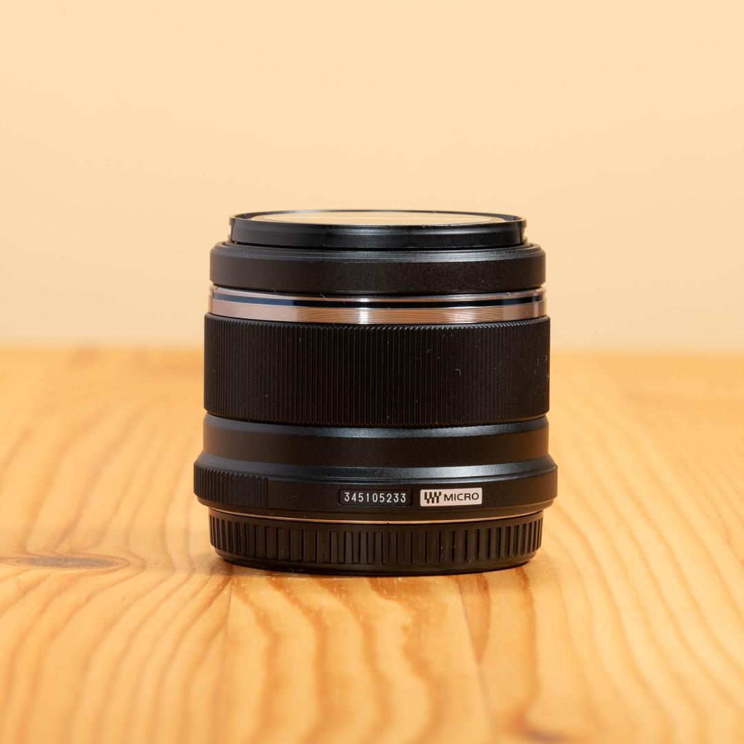【美品】OLYMPUS M.ZUIKO 25mm 1.8