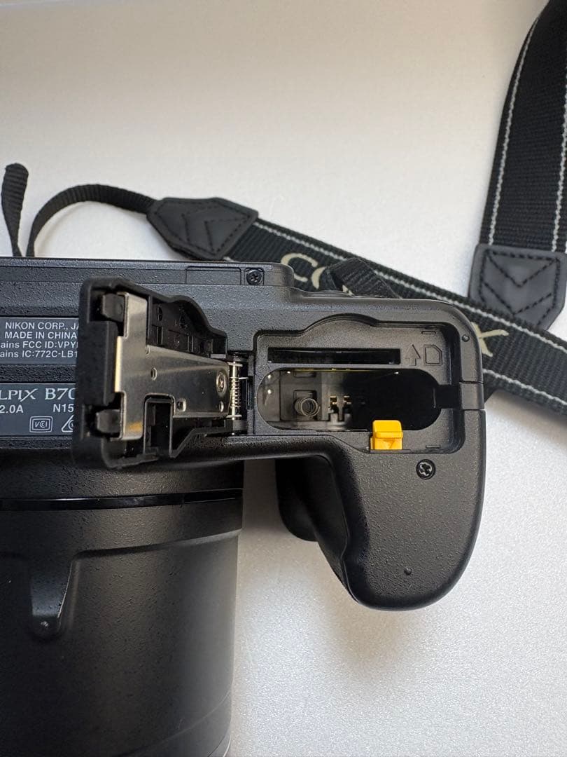 Nikon COOLPIX B700 デジタルカメラ　光学60倍ズーム