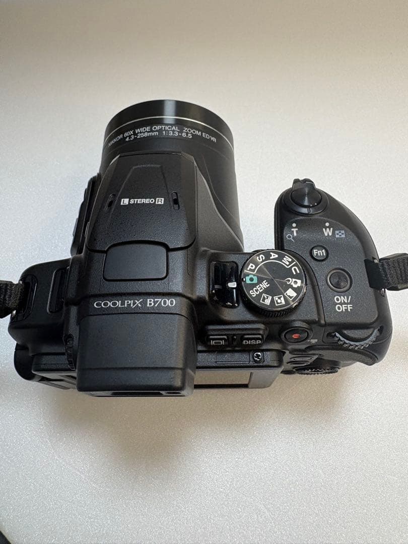 Nikon COOLPIX B700 デジタルカメラ　光学60倍ズーム