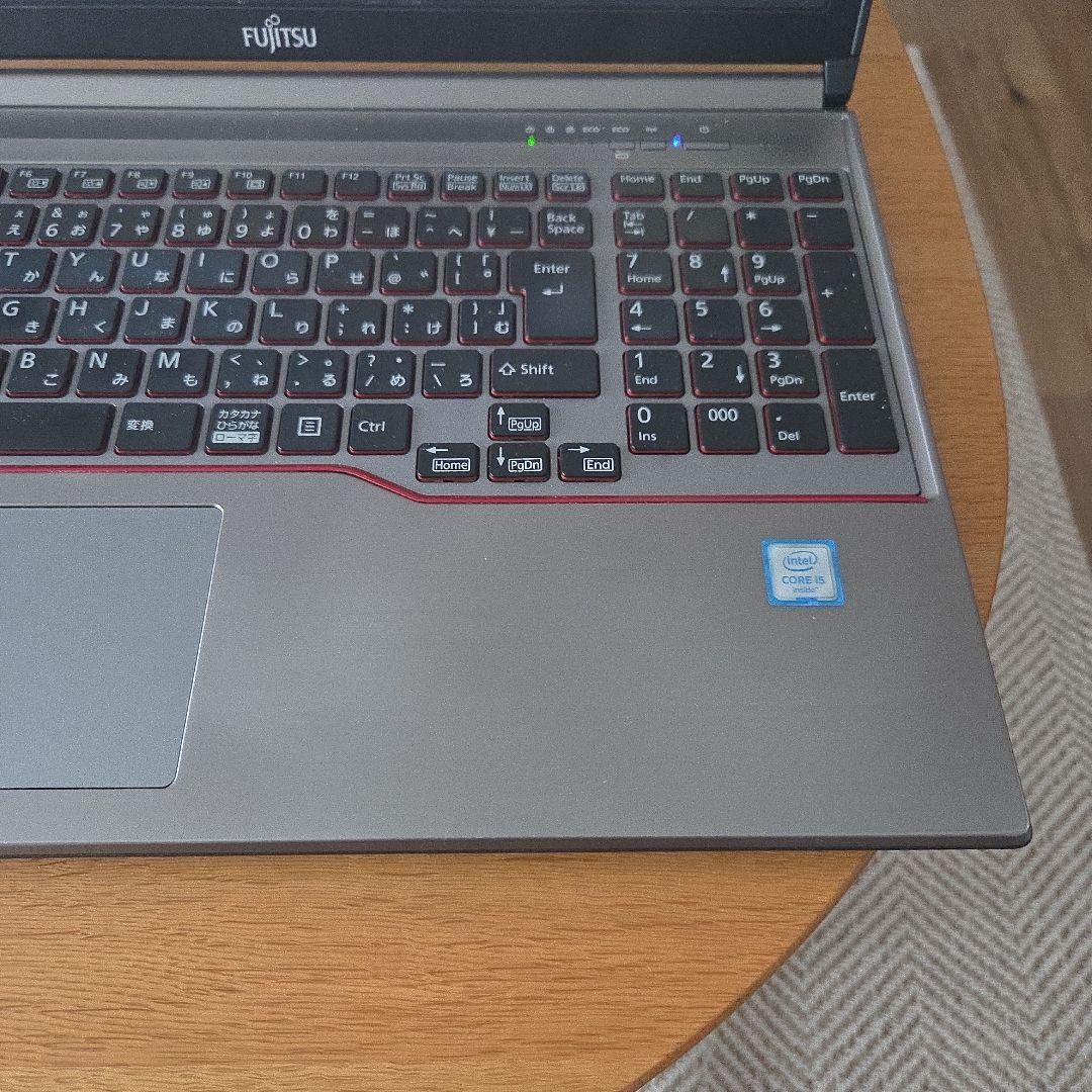 Fujitsu LIFEBOOK e756/P 15.6インチ 動作品
