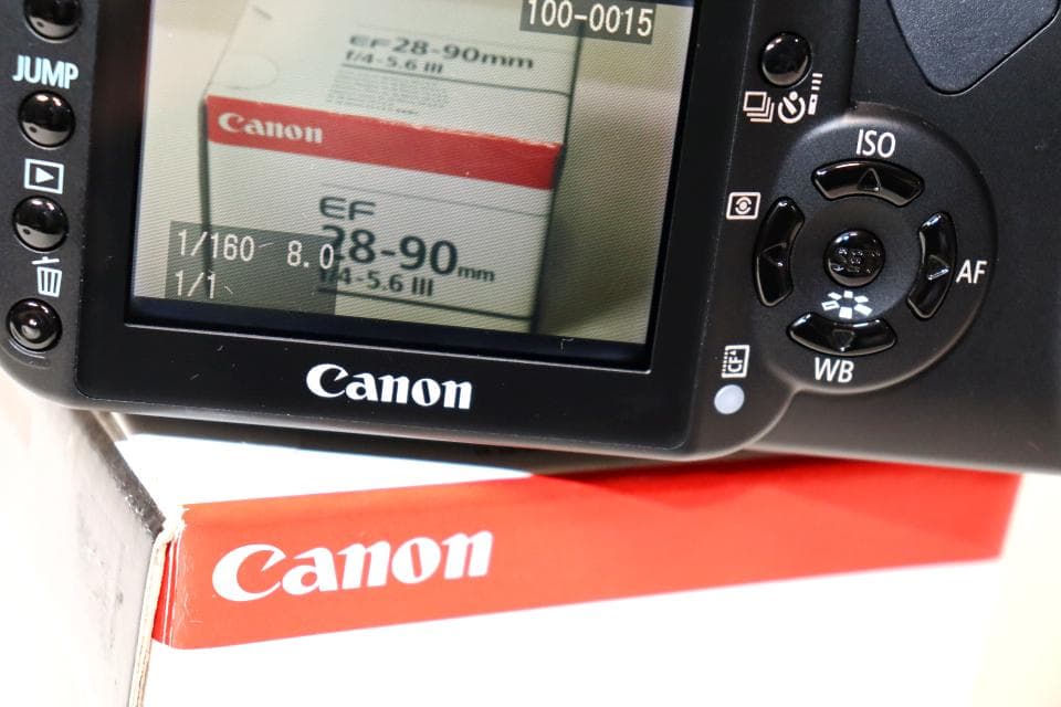 動作品 Canon EOS Kiss Digital X レンズ付き