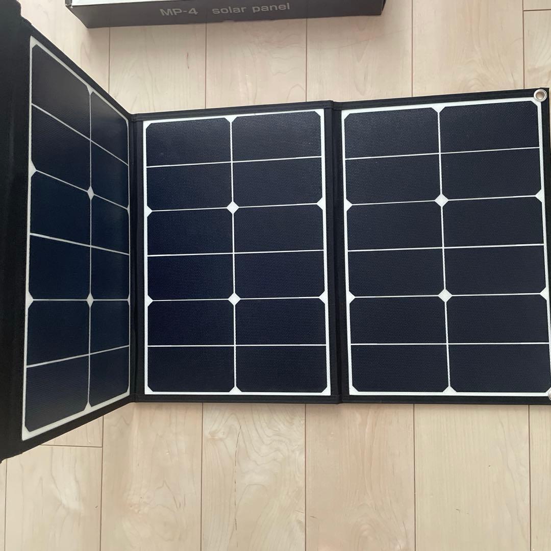 太陽光折りたたみ式　ソーラーパネル　充電式　60W