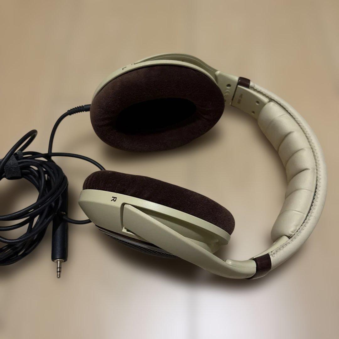 ヘッドホン Sennheiser HD598