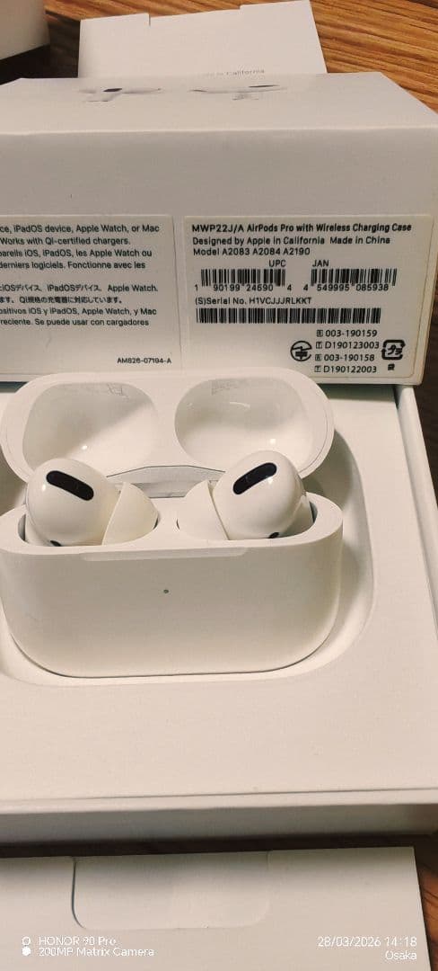 AirPods Pro1& Airpods 3どちらのセットも問題なく使えます。