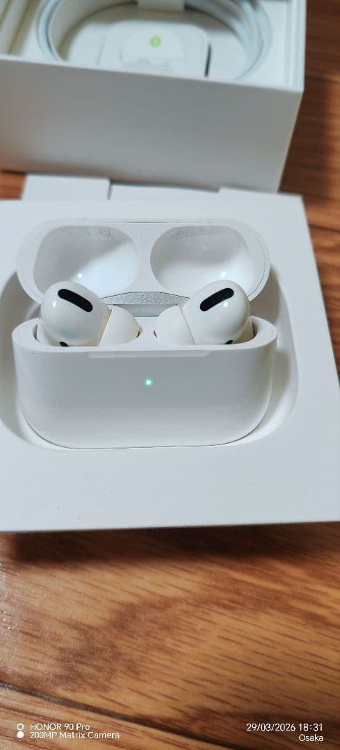 AirPods Pro1& Airpods 3どちらのセットも問題なく使えます。