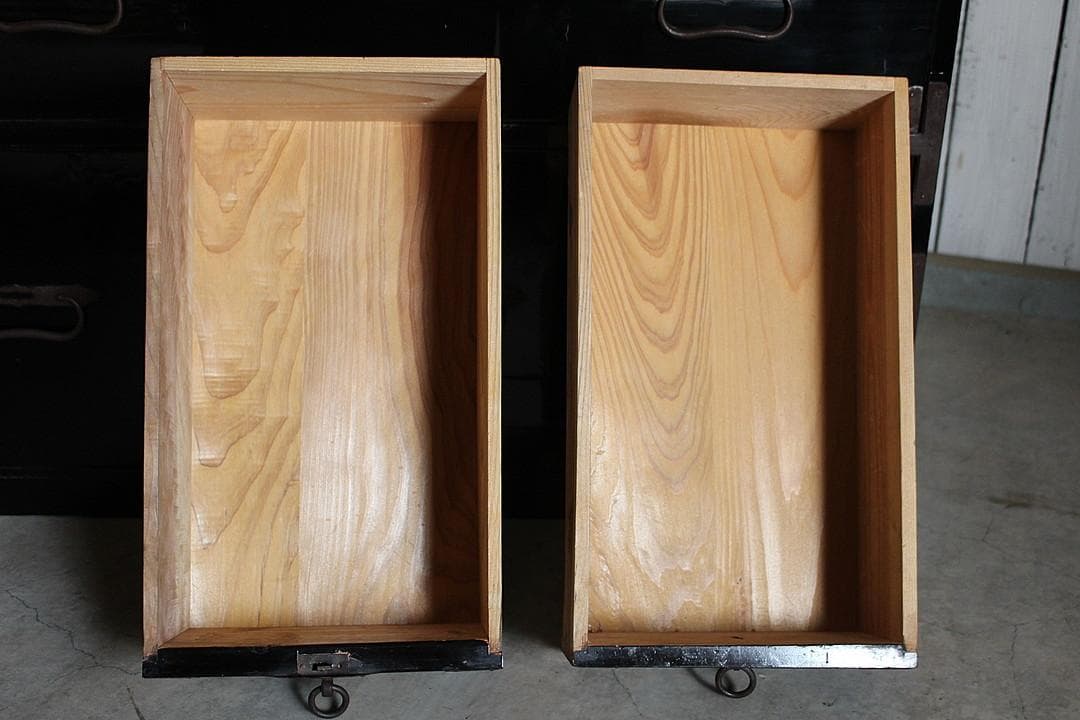 綺麗な丸金具庄内箪笥　4杯　タンス　収納　古家具　古民家　時代家具
