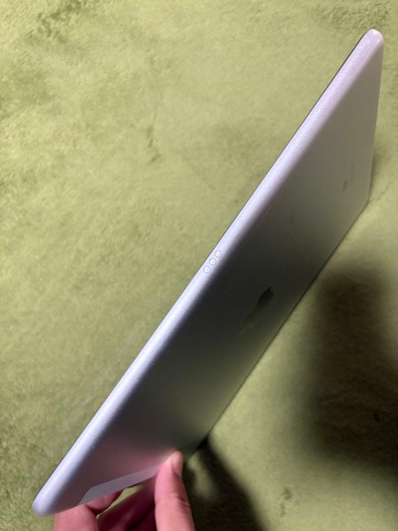 iPad 第9世代 cellular版 SIMフリー 64GB バッテリー96%