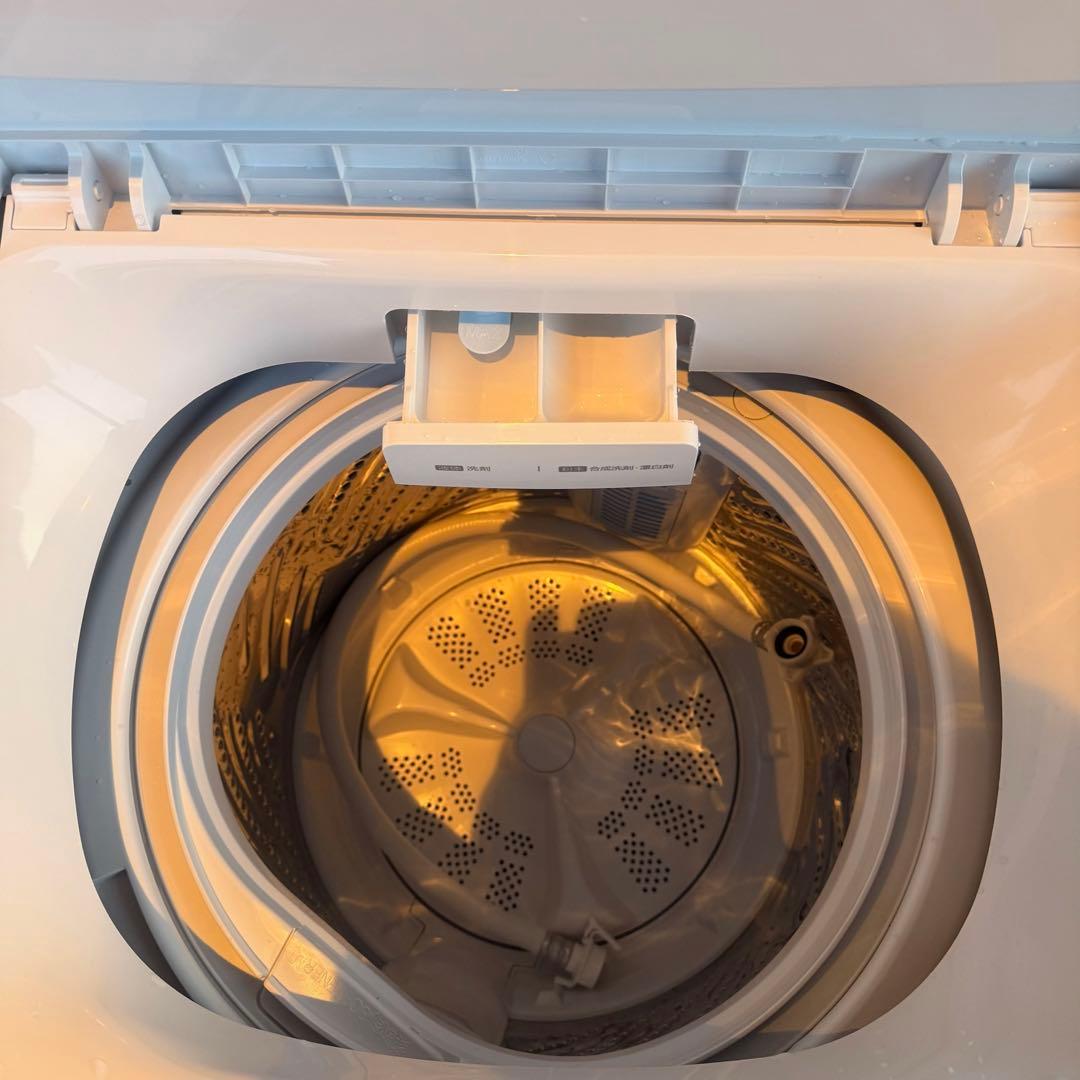 ● 極美品 2025年製 ハイセンス 洗濯機 HW-55E4W 5.5kg