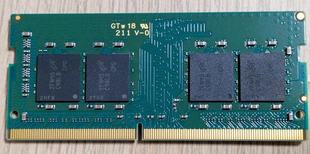 Crucial 8GB DDR4 (8GB x 1枚) SODIMM メモリー①