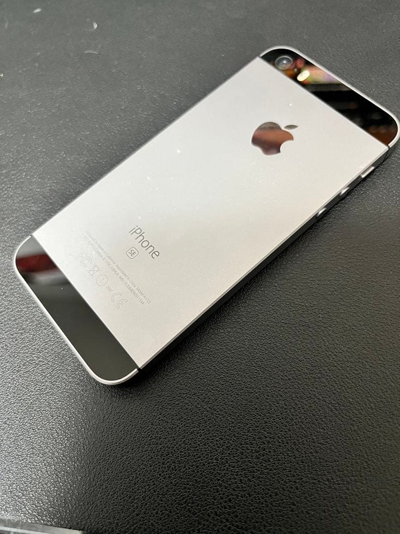 iPhoneSE 32GB スペースグレイ MP822 J/A 【付属品完備】