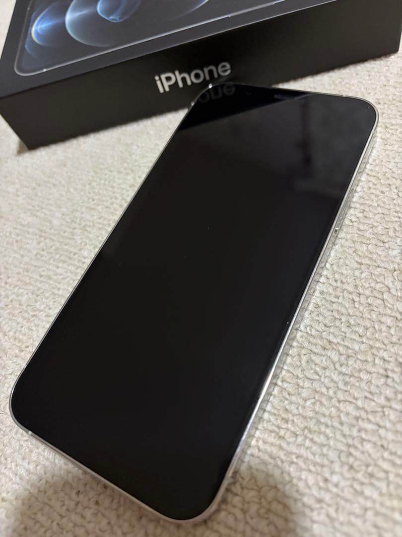 iPhone 12 pro シルバー 256GB