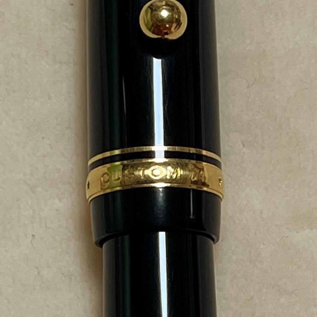 #カスタム74 黒金万年筆｜深く太く響くB 太字幅の筆致と14金の余韻インク遊び